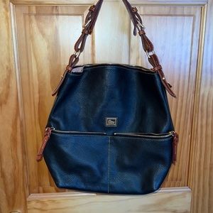 Dooney and Bourke Dillen Medium Pocket Sac